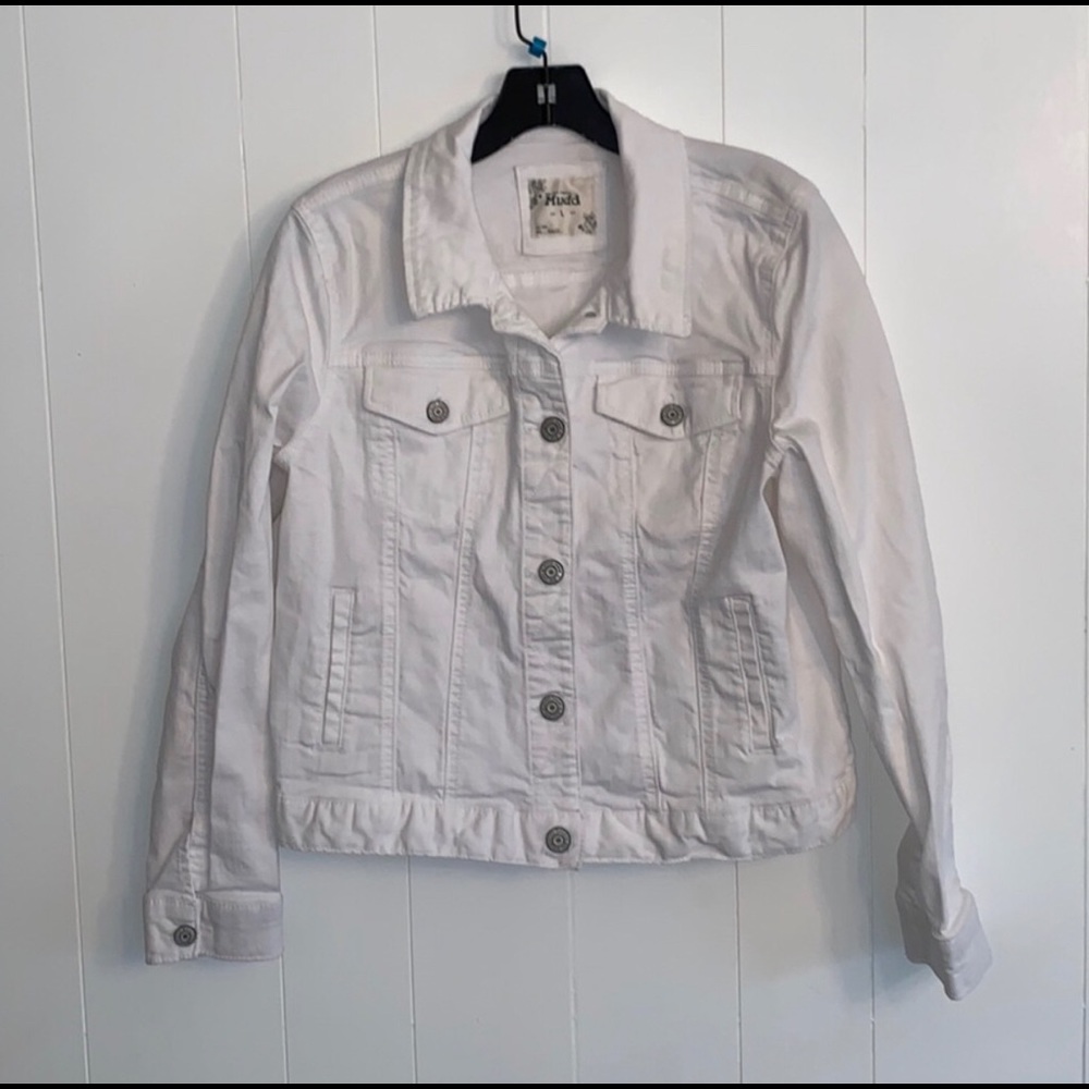 MUDD Juniors L distressed white denim jacket